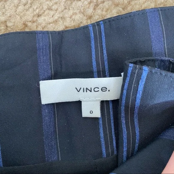 VINCE NAVY STRIPE DOBBY WIDE LEG BELTED PANT SIZE 0 (XS/SM) - Picture 8 of 10